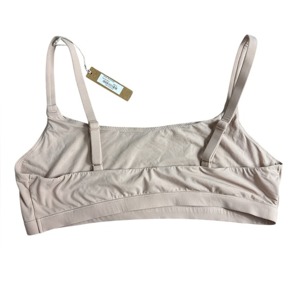 SKIMS Fits Everybody Scoop Bralette Mica - Picture 2 of 4